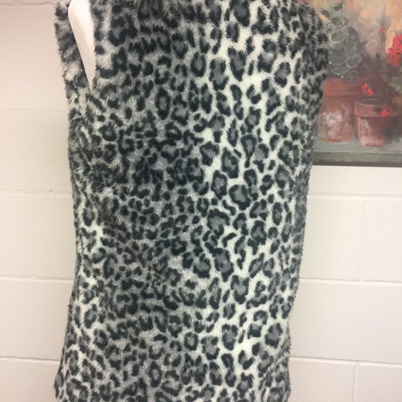 Seductions Faux Fur Vest Women, medium - Picture 6 of 12